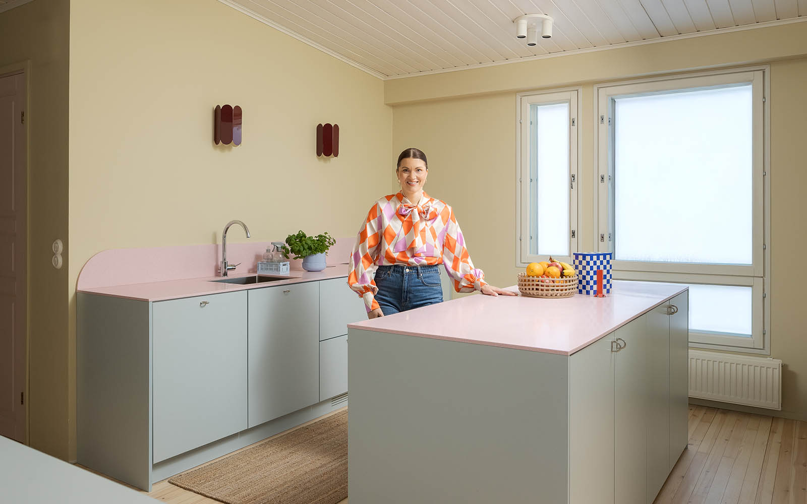 Maru Hautala valitsi kotimaisen Savon tuotteet uuteen keittiöönsä.